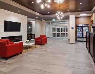 Lobby 2 Best Western Plus Hinton Inn & Suites