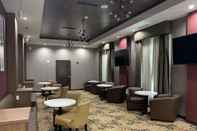 Bar, Cafe and Lounge Best Western Plus Hinton Inn & Suites