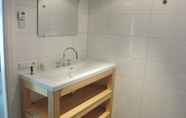 Toilet Kamar 4 Bed and Breakfast Notterveld