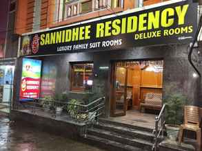 ภายนอกอาคาร 4 Sree Sannidhee Residency