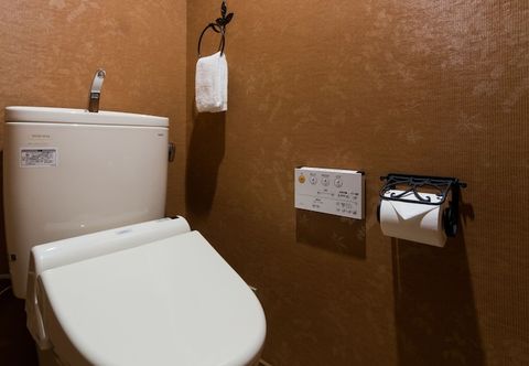 Others Isuke Inn Mukadeyacho Otonari