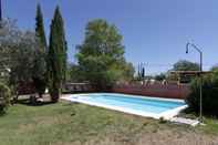 Swimming Pool Hotel Sara De Ur