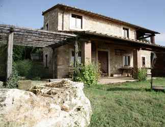 Exterior 2 Agriturismo Surripa