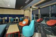 Quầy bar, cafe và phòng lounge Tru by Hilton Bryan College Station