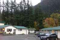 Exterior Coquihalla Motel