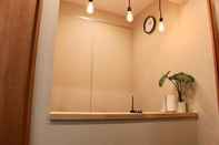 Lobby bnb+ Tokyo Tamachi - Hostel