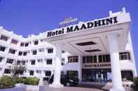 ภายนอกอาคาร Hotel Maadhini