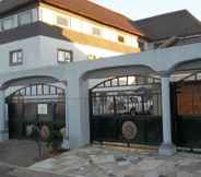 Bangunan 4 Stiba Guest House