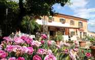 Exterior 2 B&B Casale Shanti