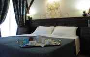 Bedroom 4 Chalet du Lys Hotel