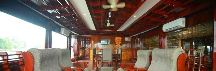 Lobby My Trip Houseboat