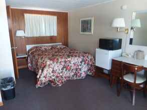 Bedroom 4 Gateway Motel