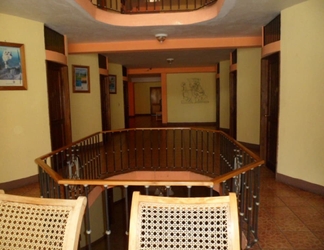 Lobi 2 Hotel Kaqchiquel