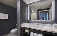 In-room Bathroom 3 Residence Inn by Marriott St. Paul Downtown