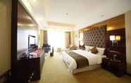 Bedroom 6 Royal Prince Hotel
