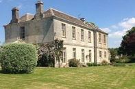 Exterior The Old Vicarage at Oakridge