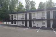 Exterior Penn Lodge Hotel & Suites