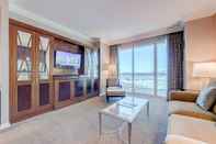 Common Space StripViewSuites at Signature