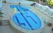 Swimming Pool 4 Dickmann Elite Hotel