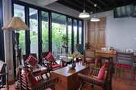 Lobby Baan Ongkharak Bed & Breakfast - Adults Only