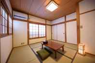 Kamar Tidur Yufuin Ryokan Okaeri