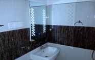 Phòng tắm bên trong 7 Sigiriya Danu homestay