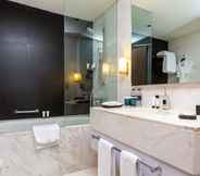 In-room Bathroom 2 Westminster Dubai Mall