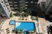 Swimming Pool One Palmtree - 2BR Across Airport