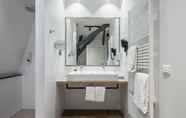 Phòng tắm bên trong 7 Hotel Maassluis