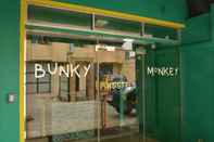 Bangunan Bunky Monkey - Hostel