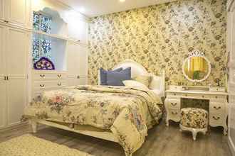 Kamar Tidur 4 1BR Victorian Apartment River View D7