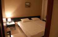 Bedroom 6 Hotel Antirrio