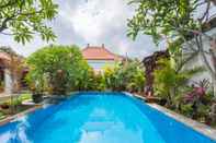 Swimming Pool Villa Diamond