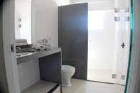 In-room Bathroom Itumbiara Palace Hotel