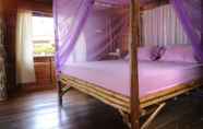 Bilik Tidur 6 GreenBlue Beach Bungalow Resort