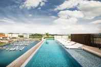 Swimming Pool Hotel Marinabay Seoul