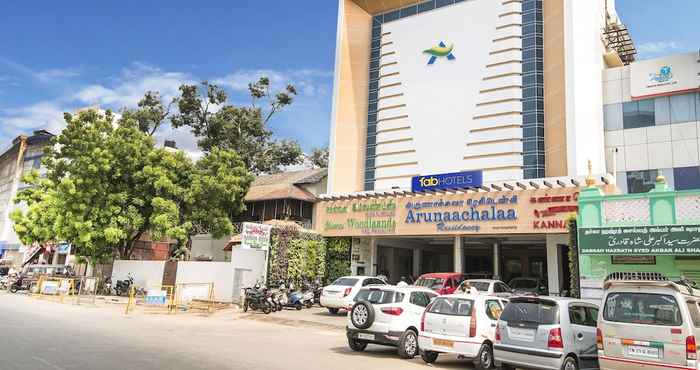 Bên ngoài FabHotel Arunaachalaa Residency