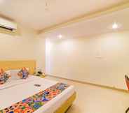 Kamar Tidur 7 FabHotel Vinflora Banjara Hills