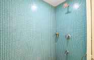 In-room Bathroom 3 FabHotel Vinflora Banjara Hills
