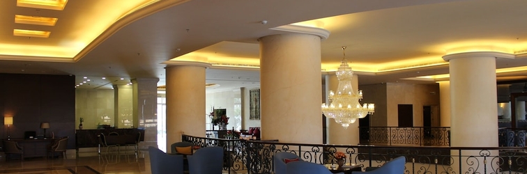 Lobby Jiyeh Marina Resort Hotel & Chalets