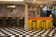 Bar, Kafe, dan Lounge The Hosteller Delhi