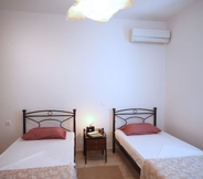 Kamar Tidur 4 Zanart maisonette