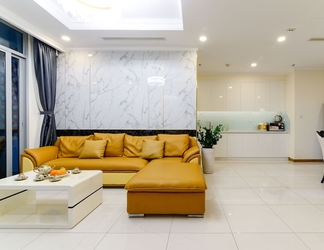 Sảnh chờ 2 Vinhomes Central Park - Luxury Apartment