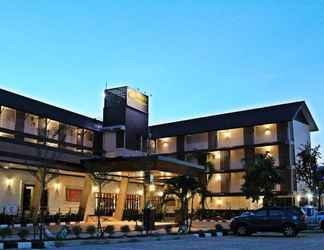 Exterior 2 BK Place Hotel