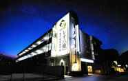 ภายนอกอาคาร 5 LEO YU CAPSULE HOTEL Nishi Funabashi