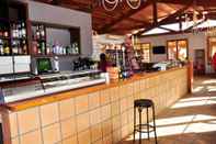 Bar, Cafe and Lounge Camping La Estanca