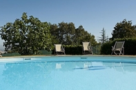 Swimming Pool Albergo La Lanterna