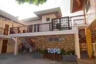 ภายนอกอาคาร Tops Lodging House