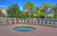 Swimming Pool 3 Silver Palm Retreat