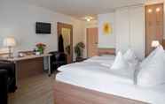Bedroom 5 Hotel Hangelar